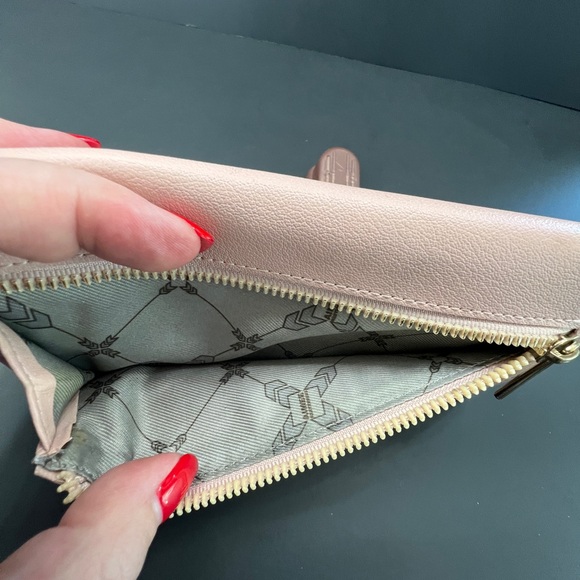 EUC Aimee Kestenberg Marietta Flat Bifold Blush Pink Vegan Leather Wallet - Picture 5 of 8